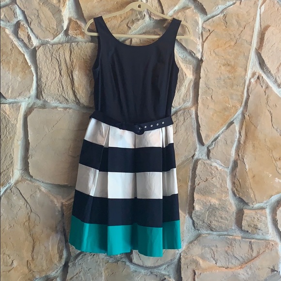 Banana Republic Dresses & Skirts - Banana Republic Navy Green and white Dress